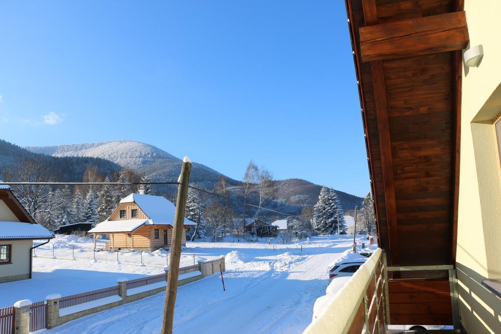 Penzion U Barana Trojanovice Bagian luar foto