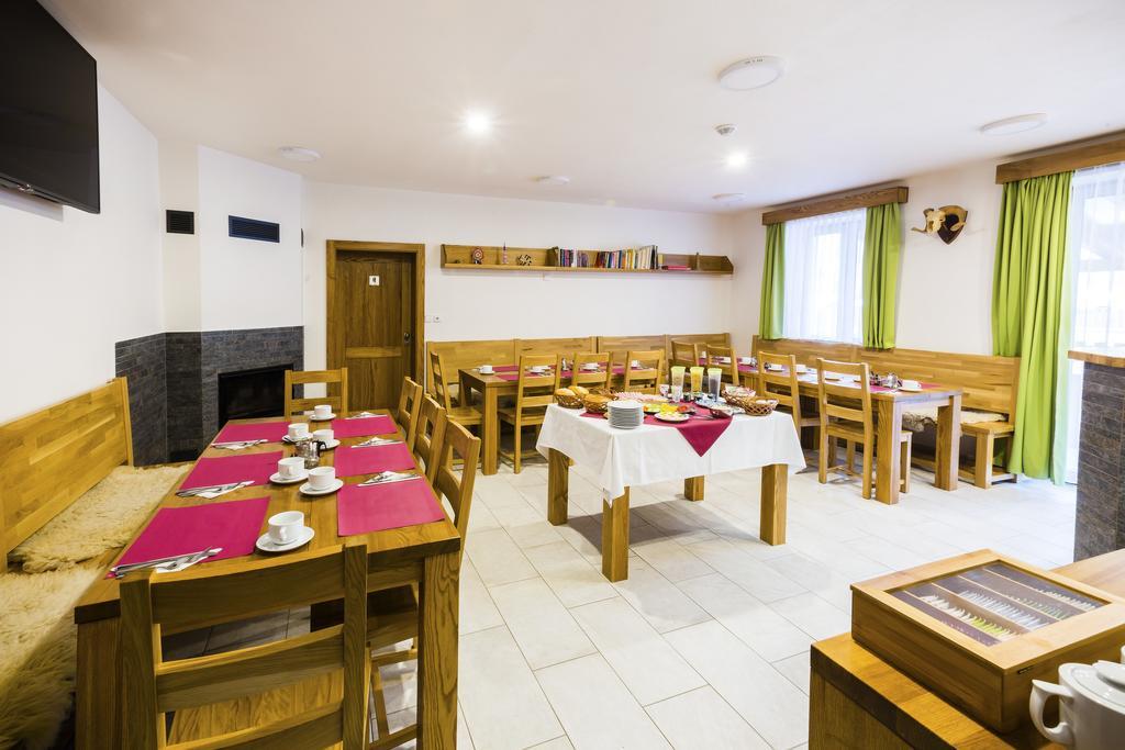 Penzion U Barana Trojanovice Bagian luar foto